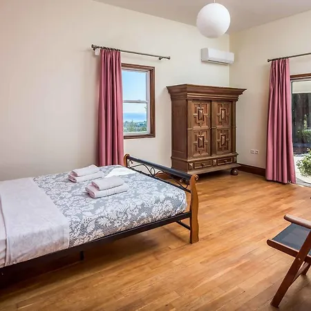 Zizi Sea View