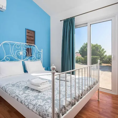 Villa Zizi Sea View *